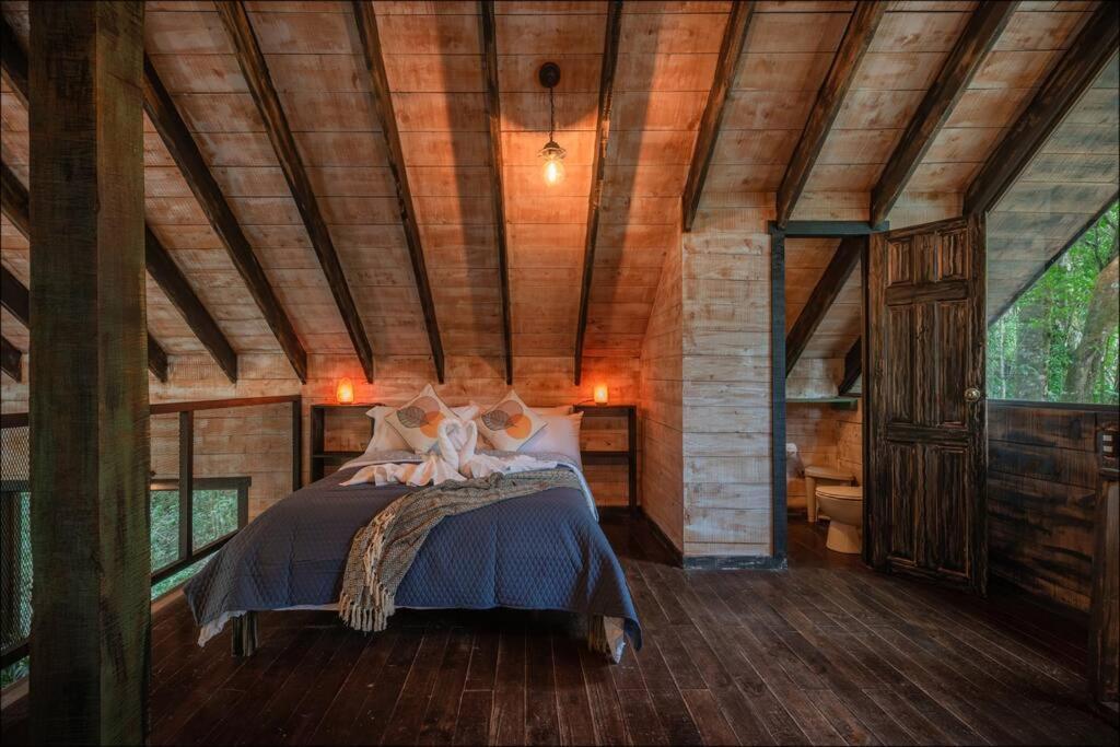 Unicorn Lodge: Direct Riverfront : Unique Experience San Gerardo de Dota Exterior foto